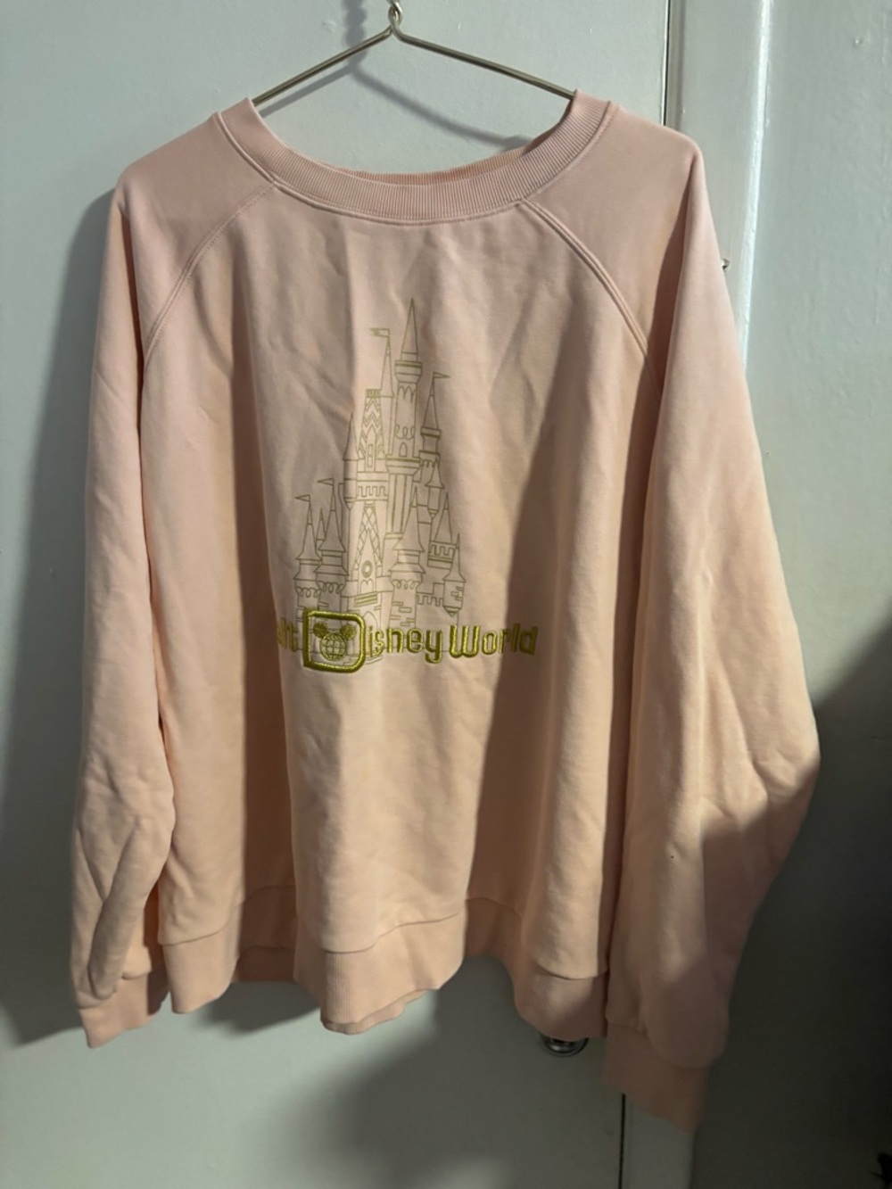 Disney World Pink Castle Sweatshirt Crewneck Embroidered Logo Womens 3X
(912)